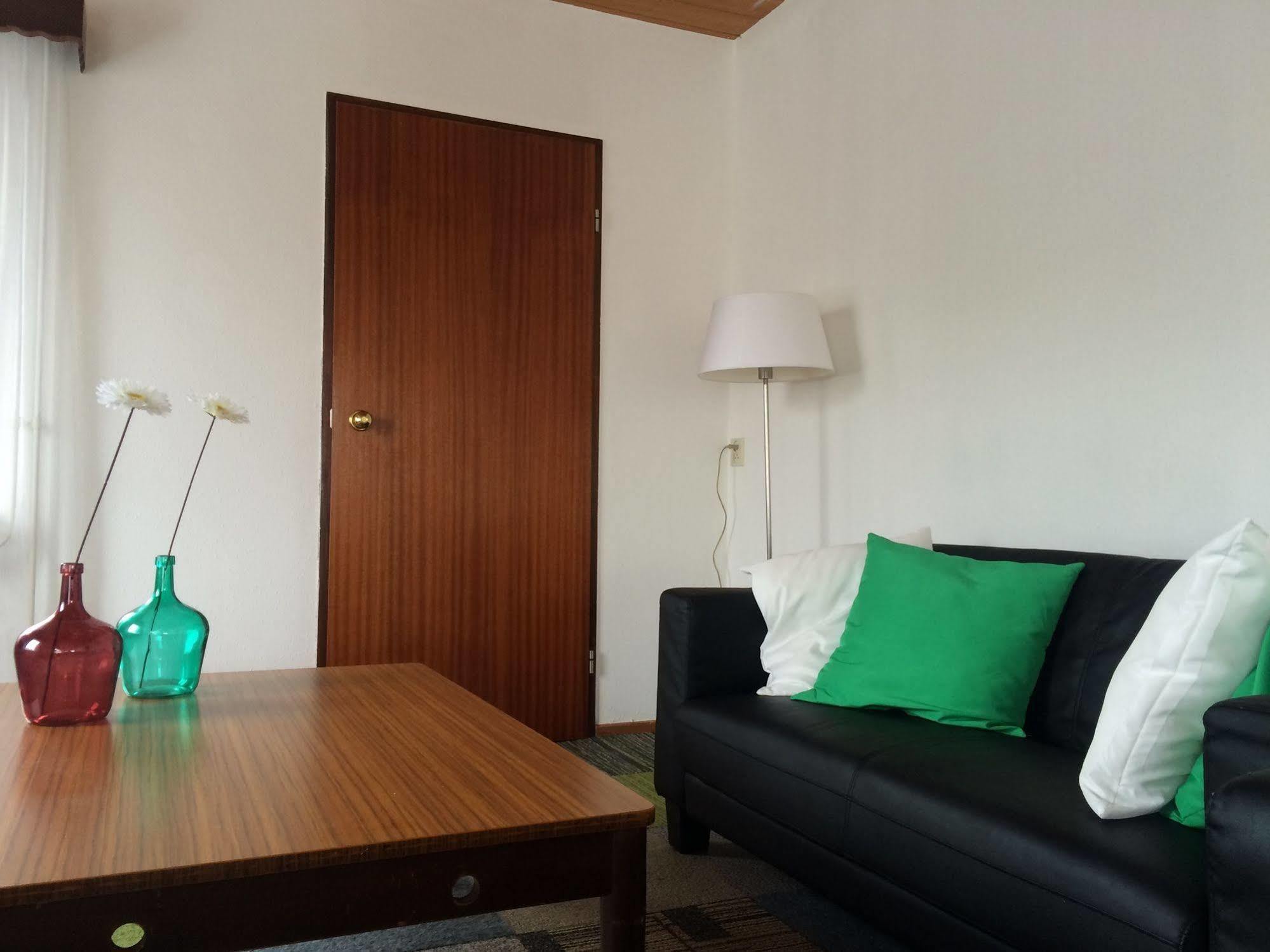 The Budget Hotel Hazerswoude-Rijndijk Екстер'єр фото